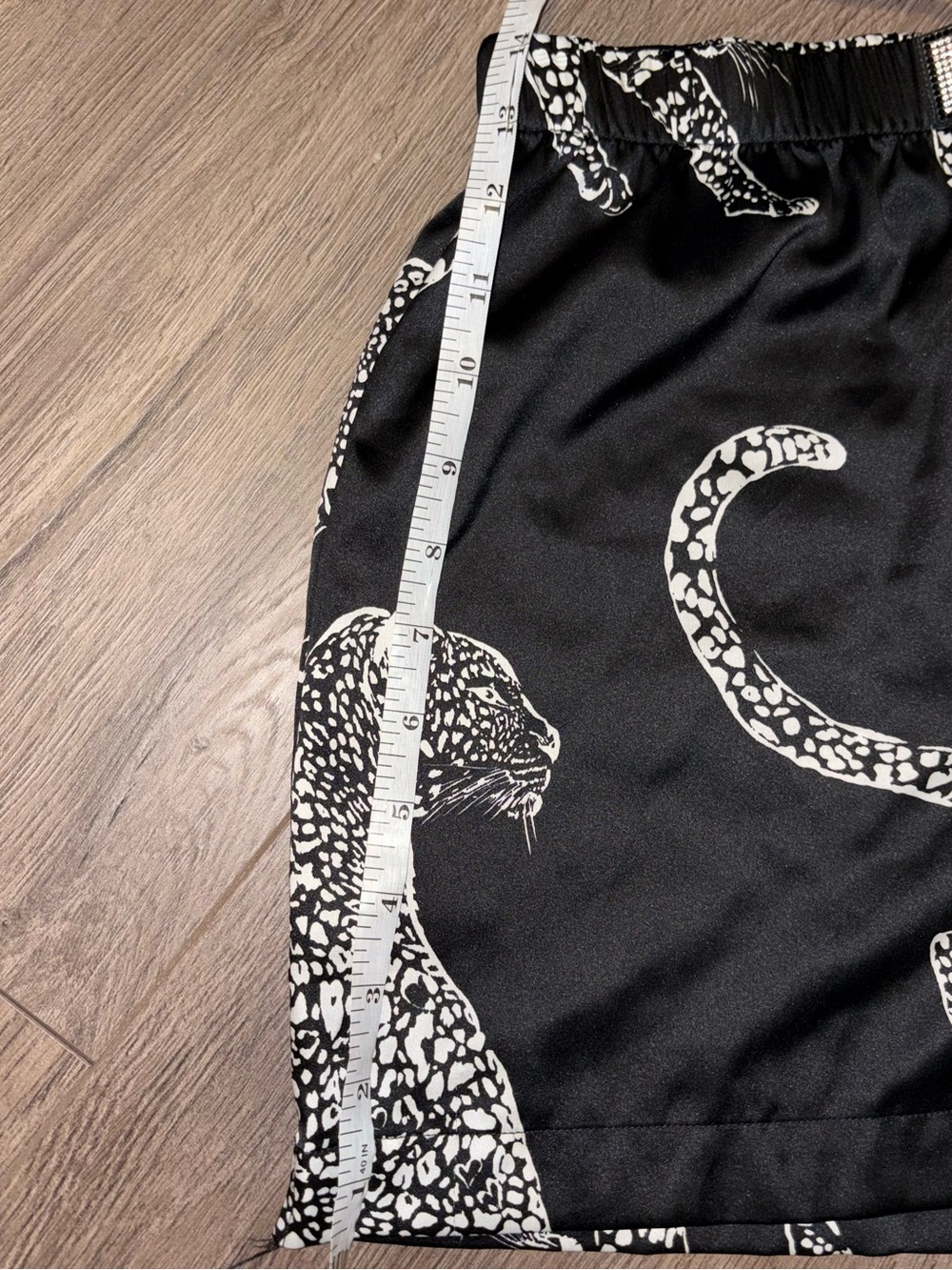 Victoria's Secret Black and White Leopard-Printed Satin Lounge Shorts - Picture 4 of 6